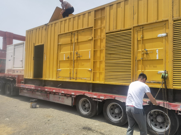 王益除了负载情况和发动机维护，还有哪些因素会影响 200kw 柴油发电机的油耗？